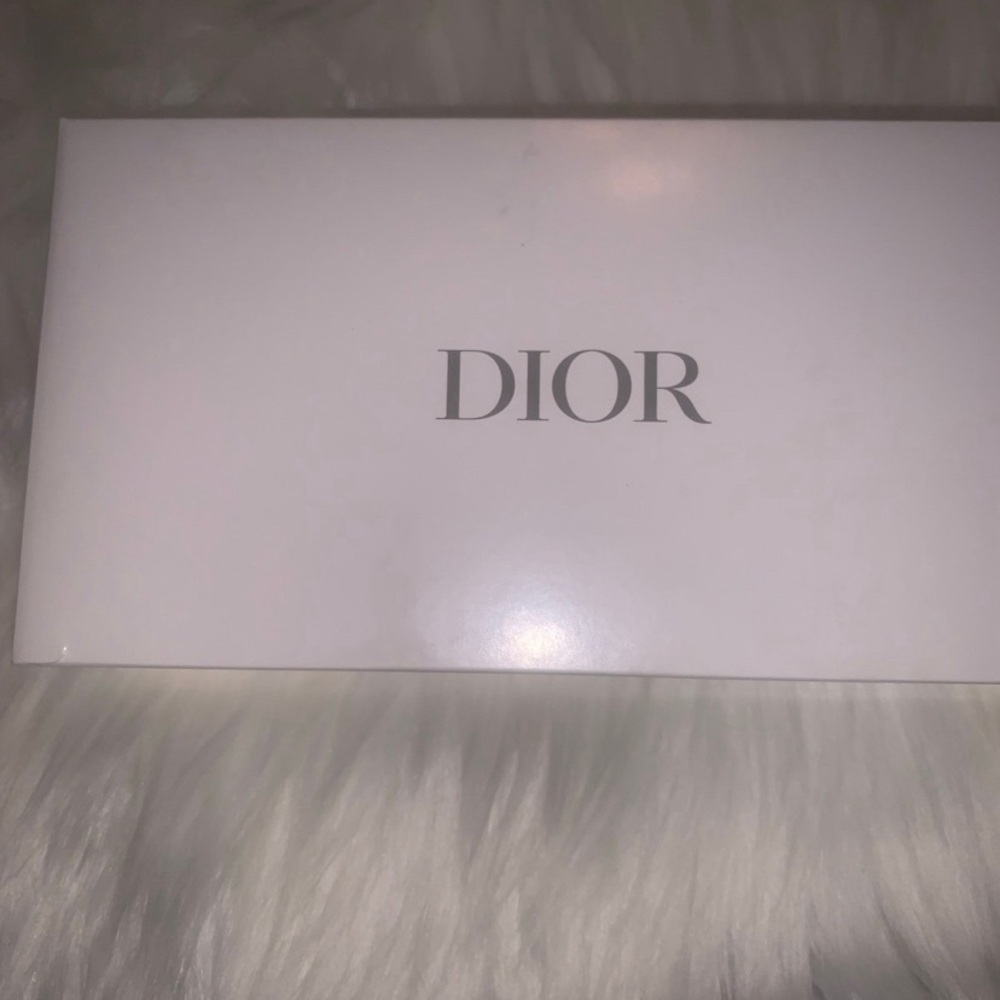 Dior L’or De Vie luxury skincare kit